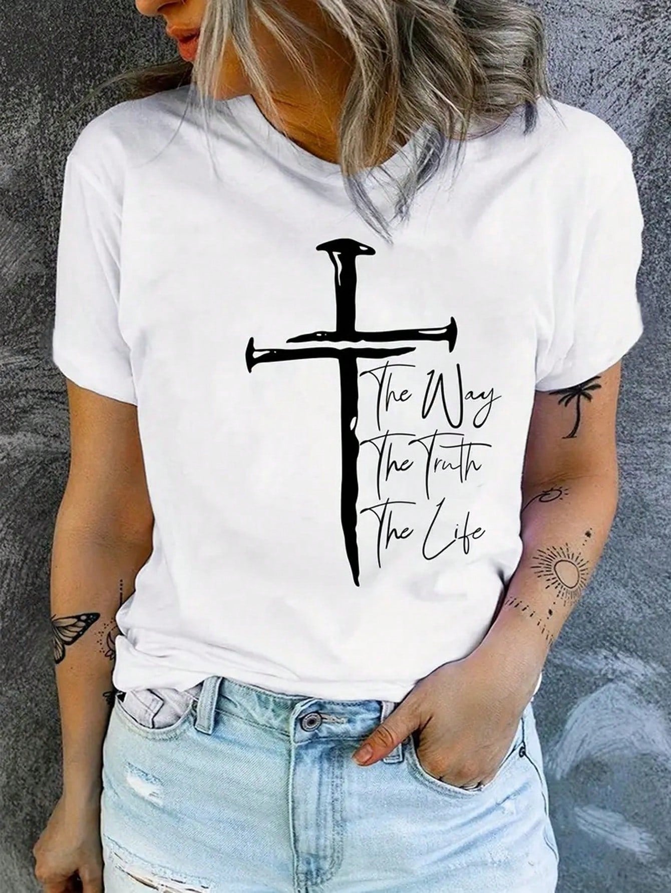 Cross & Letter Graphic TeeCross & Letter Graphic Tee
Color: White
Style: Casual
Pattern Type: Figure, Letter
Neckline: Round Neck
Sleeve Type: Regular Sleeve
Sleeve Length: Short Sleeve
Length: Regular
Fit Type: RegulClothingLive Online MallLive Online MallCross & Letter Graphic Tee